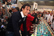 Luca Toni am Freitag auf dem Stand der Emilia Romagna (Foto:Martin Schmitz)